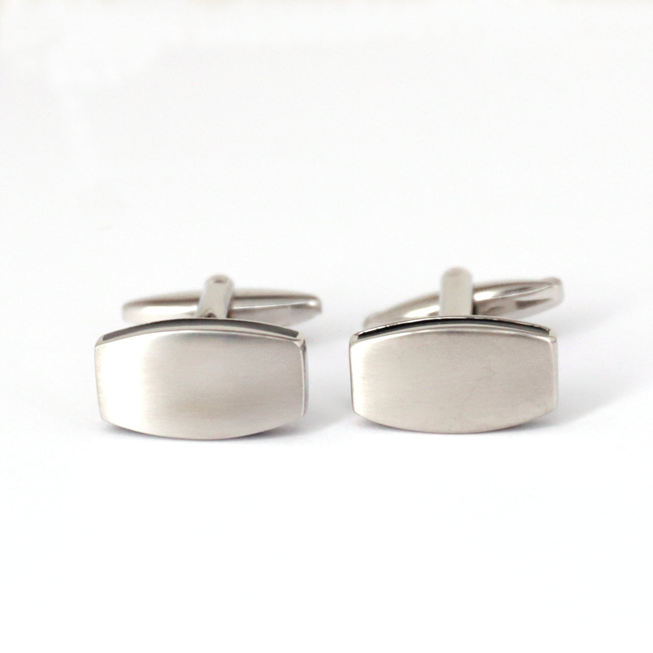 Rectangle Silver Cufflinks with Smooth Edge and Black Enamel Interlining