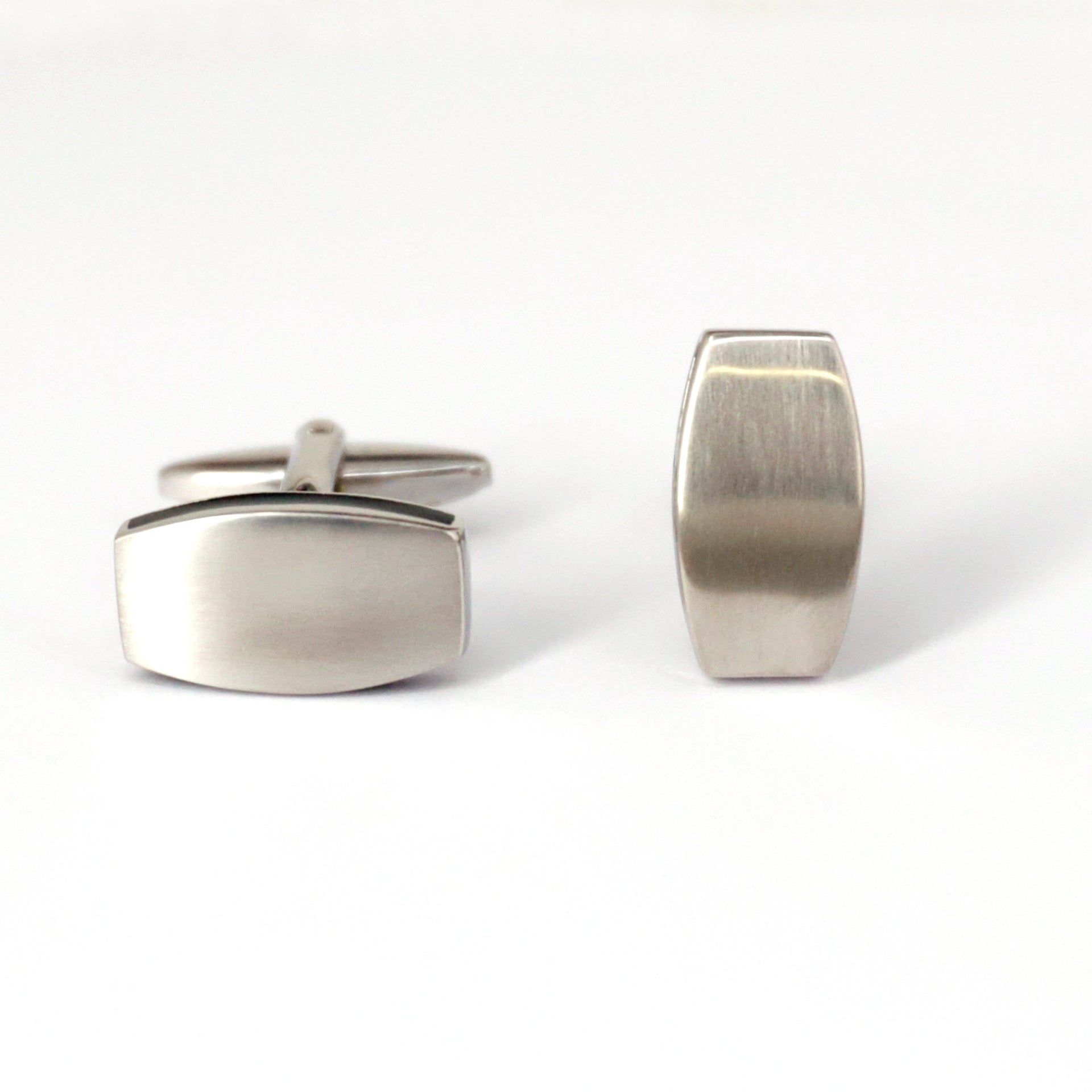 Rectangle Silver Cufflinks with Smooth Edge and Black Enamel Interlining